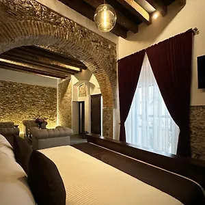 https://boutique-casona-65.hotelspuebla.com
